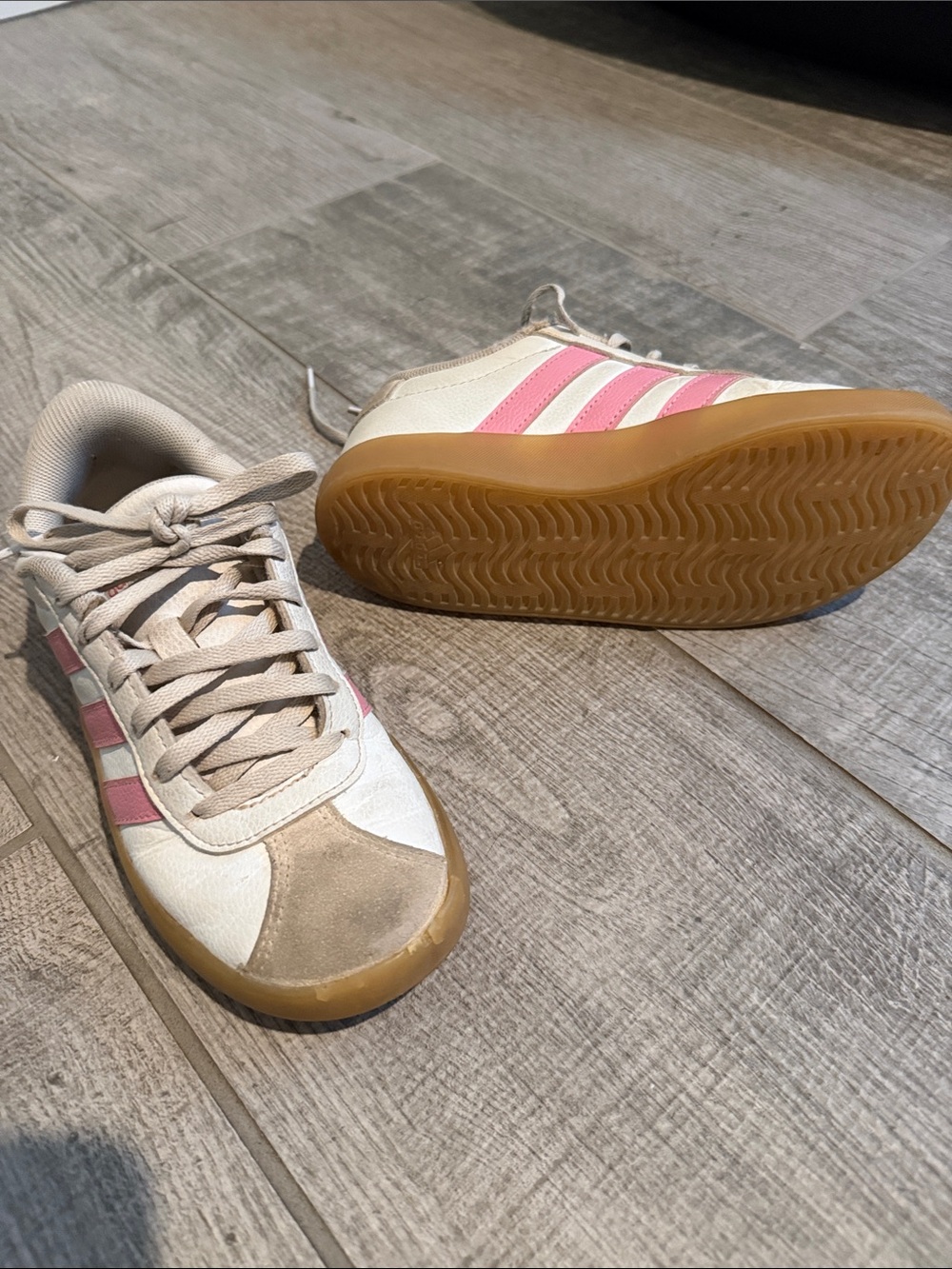 adidas Kids Low-Top Sneakers in White with Pink Stripes